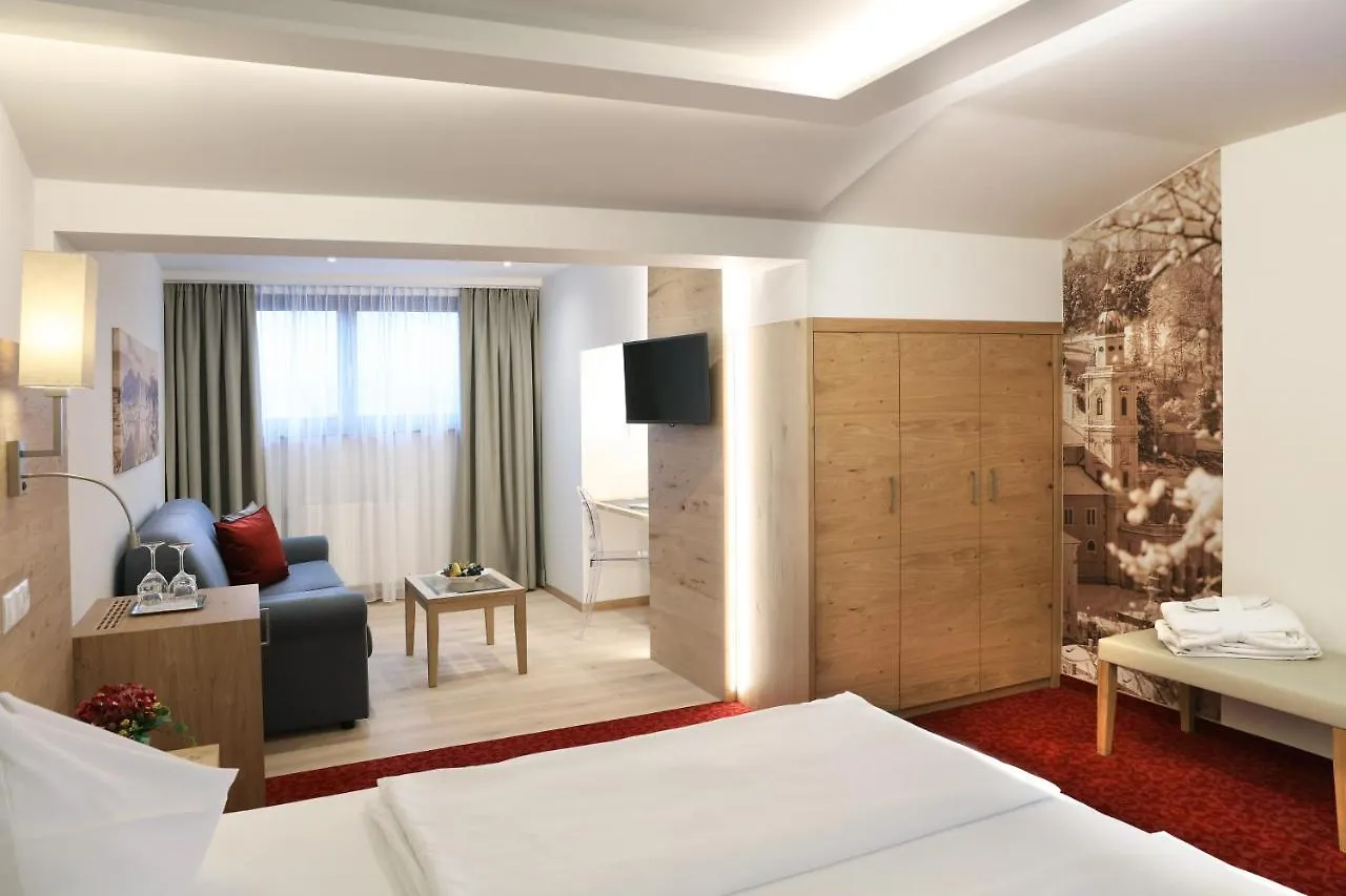 Hotel Hubertushof Anif