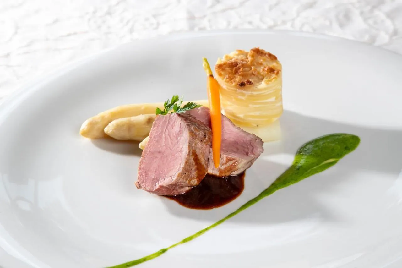 Hotel Hubertushof Anif 4*,  Austria