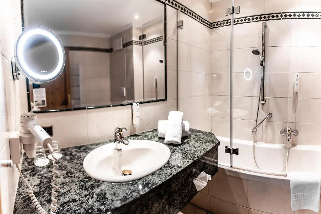 Hotel Hubertushof Anif Austria