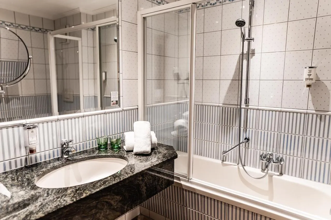 Hotel Hubertushof Anif 4*,  Austria