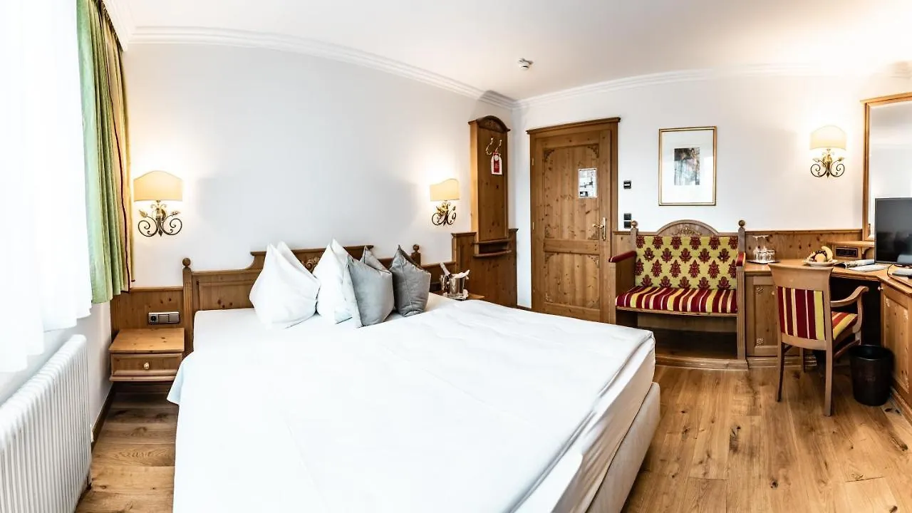 Hotel Hubertushof Anif