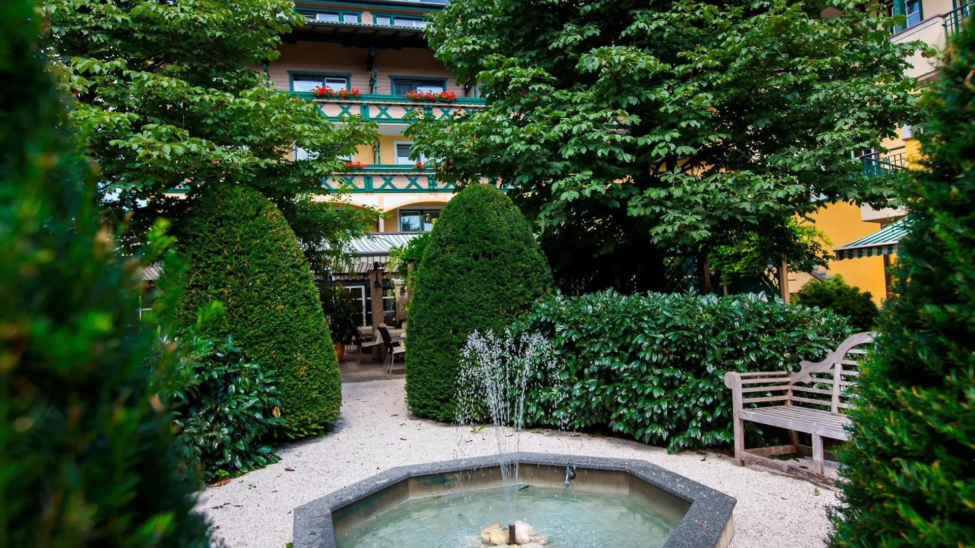 Hotel Hubertushof Anif